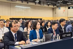 El viceministro de Relaciones Exteriores de Vietnam y presidente de la Comisión Nacional para la Unesco, Ngo Le Van, habla en el evento. (Foto: Ministerio de Relaciones Exteriores de Vietnam)