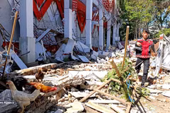 Un edificio derrumbado tras el terremoto en Manado, Sulawesi del Norte, Indonesia, el 2 de abril de 2026. (Foto: Xinhua/VNA)