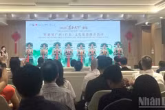 El programa presenta la cultura y el turismo de la ciudad de Baise, región autónoma Zhuang de Guangxi, China, en Hanói.