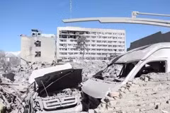 Daños provocados por ataques aéreos estadounidenses e israelíes en Teherán, Irán. (Foto: VNA)