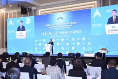 El primer ministro de Vietnam, Le Minh Hung, habla en la cita. (Foto: Nhan Dan)