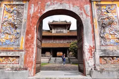 Imagen ilustrativa: el pabellón Hien Lam Cac, en la Ciudad Imperial de Hue, visto desde Mieu Mon, la puerta principal. (Foto: VNA)