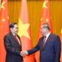 [Foto] Líder legislativo de Vietnam se reúne con premier chino 