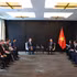 El secretario general del Partido Comunista de Vietnam y presidente del país, To Lam, se reúne con director general de Zarubezhneft JSC, Serguéi Kudryashov (Foto: VNA)