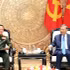 El secretario general del PCV y presidente de la República, To Lam, y el general Khamlieng Outhakaisone, miembro del Buró Político del Partido Popular Revolucionario de Laos (PPRL), vicepremier y ministro de Defensa de ese país (Foto: Nhan Dan)