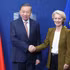 El secretario general del Partido Comunista y presidente de Vietnam, To Lam, y la presidenta de la Comisión Europea, Ursula von der Leyen.