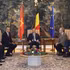 El secretario general del PCV y presidente de Vietnam, To Lam, se reúne con el presidente de la Cámara de Representantes, Peter De Roover (derecha), y el presidente del Senado, Vincent Blondel (izquierda). (Foto: VNA)
