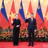 El primer ministro de Vietnam, Le Minh Hung, y su homóloga del Principado de Liechtenstein, Brigitte Haas.
