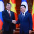 El primer ministro de Vietnam, Le Minh Hung, y su homólogo laosiano, Saleumxay Kommasith. (Foto: VNA)
