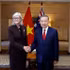 El secretario general del Partido Comunista y presidente de Vietnam, To Lam, y la gobernadora general de Australia, Sam Mostyn. (Foto: VNA)