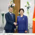 El primer ministro de Vietnam, Le Minh Hung, y Zou Jiayi, presidenta del Banco Asiático de Inversión en Infraestructuras. (Foto: VNA)
