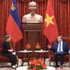 El secretario general del PCV y presidente de Vietnam, To Lam, recibe a la primera ministra de Liechtenstein, Brigitte Haas. (Foto: Nhan Dan)