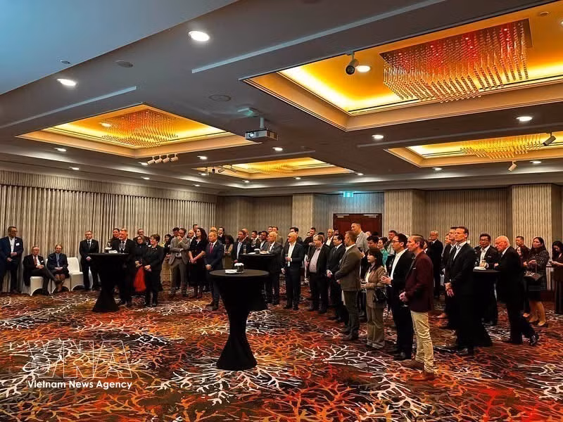 Participantes en el primer Foro Empresarial Vietnam–Australia en Perth, Australia Occidental. (Foto: VNA)