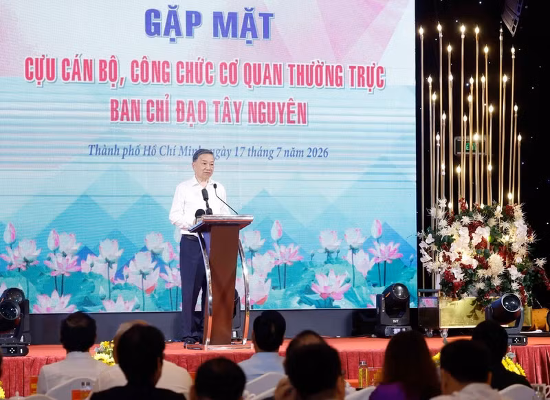 El secretario general del Partido Comunista y presidente de Vietnam, To Lam, interviene en la cita. (Foto: VNA)
