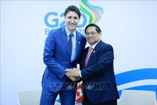 El primer ministro Pham Minh Chinh se reúne con su par canadiense, Justin Trudeau. (Foto: VNA)