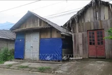 El distrito de Van Ban, de la provincia de Lao Cai, cuenta actualmente con 414 hogares sin casa o con viviendas temporales y en ruinas. (Foto: VNA)