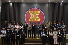 Participantes en la reunión. (Foto: asean.org)
