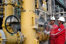 Una vez que entre en función, los proyectos contribuirán a formar al futuro energético de Vietnam mediante la diversificación de la estructura energética con GNL importado. (Foto: VNA)