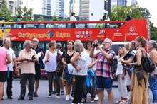 Turistas extranjeros visitan Ciudad Ho Chi Minh. (Foto: doanhnhansaigon.vn)