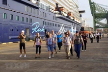 Crucero MEIN SCHIFF 5 llega a provincia vietnamita de Ba Ria-Vung Tau. (Fotografía: VNA)