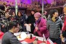 Ambiente de Tet en Francia. (Fotografía: VNA)