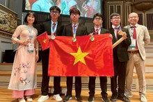 Estudiantes vietnamitas en la Olimpiada Internacional de Química 2023. (Foto: hanoimoi.vn)