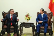 Grupo Dell por fomentar su operación en Vietnam
