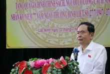 El presidente de la Asamblea Nacional de Vietnam, Tran Thanh Man, interviene en la cita. (Foto: VNA)