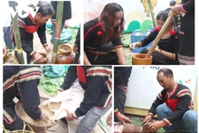 Todas las personas, sin importar edad ni sexo, se unen a los esfuerzos para preparar objetos de culto, cocinar y atar tinajas de aguardiente. (Foto: VNA)
