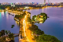 El Lago del Oeste se iluminará en el Concierto de Luz – Año Nuevo 2025. 