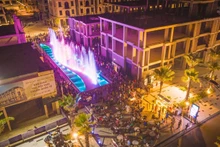 Muchas actividades para atraer turistas se llevan a cabo en el área urbana de Regal Legend, comuna de Bao Ninh, ciudad de Dong Hoi. (Foto: VNA)