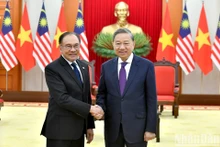 [Foto] Líder partidista vietnamita recibe al primer ministro malasio 