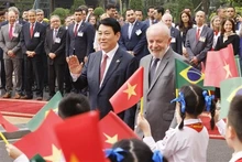 El presidente vietnamita Luong Cuong recibe al presidente brasileño Luiz Inácio Lula da Silva (Foto: VNA)