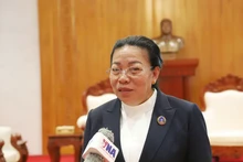 La vicepresidenta de la Asamblea Nacional de Laos, Sounthone Xayachak, en la entrevista. (Foto: VNA)