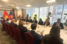 Escenario de la sesión de trabajo en la sede de la Misión Permanente de Vietnam ante las Naciones Unidas. (Foto: VNA)