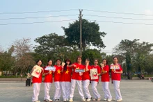 Celebran en Nam Dinh gira ciclística para promover el Festival Pho 2024 
