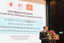El profesor y doctor Tran Van Thuan, viceministro de Salud, habla en el evento.