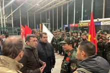 Rescatistas militares vietnamitas se unen a la búsqueda de víctimas del terremoto en Turquía. (Fotografía: Vietnamplus)