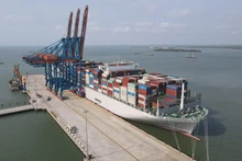 El súper- portacontenedores M/V OOCL Spain. 