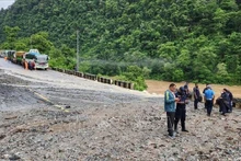 El deslizamiento de tierra se produjo en el distrito de Chitwan, Nepal, el 12 de julio. (Foto: Xinhua/VNA)