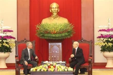 El secretario general del Partido Comunista de Vietnam, Nguyen Phu Trong (Derecha), recibe al presidente de la Duma Estatal de la Federación Rusa, Vyacheslav Viktorovich Volodin. (Foto: VNA)