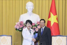 El presidente de Vietnam, Vo Van Thuong, y la ministra de Asuntos Exteriores de Japón, Kamikawa Yoko. (Foto: VNA)