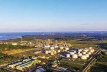 Refinería de petróleo Dung Quatubicada en la zona económica de Dung Quat. (Fuente:Internet)