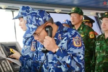 La Guardia Costera de Vietnam realiza llamada con el homólogo de China. (Fotografía: qdnd.vn)