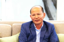 Uch Leang, presidente de la Asociación de Ex alumnos de Camboya de Vietnam y director interino del Departamento de Estudios de Asia, África y Medio Oriente del Instituto de Relaciones Internacionales de la Real Academia de Camboya. (Foto: VNA)