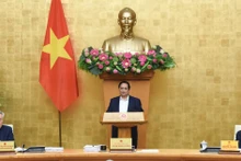 [Foto] Premier vietnamita preside reunión ordinaria del Gobierno de marzo