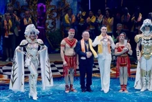Entregan el premio de plata a la Federación de Circo de Vietnam.