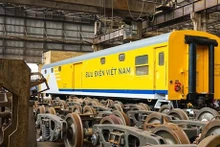 Dentro de la fábrica de trenes Gia Lam. (Fuente: VNA)