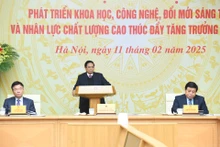 [Foto] Premier vietnamita preside conferencia sobre desarrollo de ciencia y tecnología