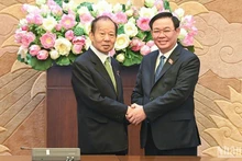 Líder legislativo vietnamita recibe al presidente de Alianza Parlamentaria de Amistad Japón-Vietnam 